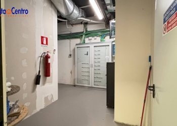 Foto 15 - Locale Commerciale Località Grand Chemin
 
19, Saint-Christophe - foto 15