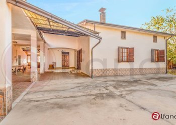 Foto 1 - Casa indipendente Contrada Corneto
 
9, Pontecorvo - foto 1