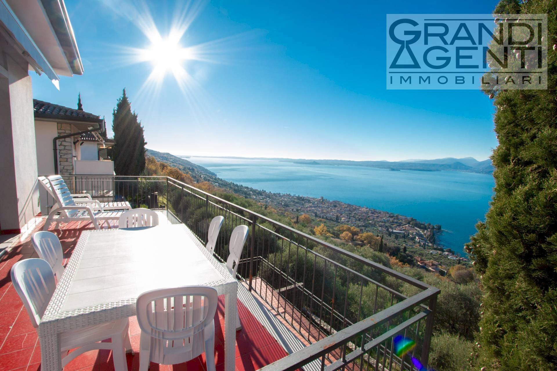 Foto 1 - Villa via san zeno
 
43, Torri del Benaco - foto 1