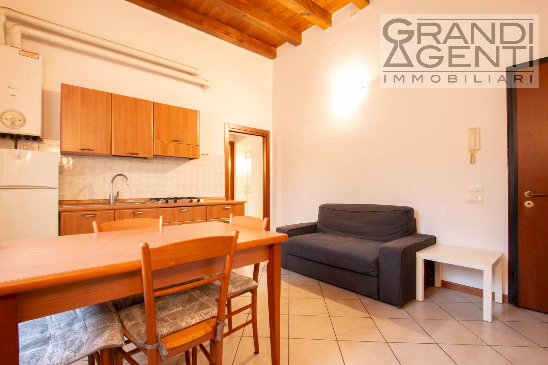 Foto 1 - Two-room apartment via dietro filippini
 
8, Verona - photo 1