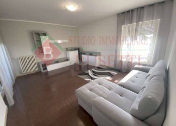 Foto 1 - Bilocale via C. Ferrini, Samarate - foto 1