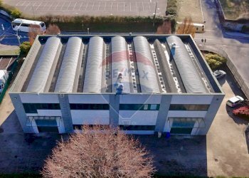 Edificio all\'aperto - Capannone Via Vivaldi
 
2, Cadorago - foto 7