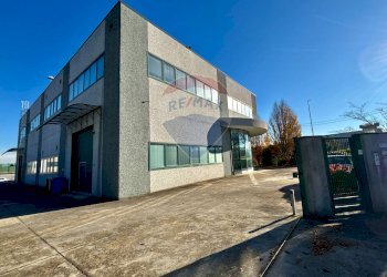 Casa all\'aperto - Capannone Via Vivaldi
 
2, Cadorago - foto 11