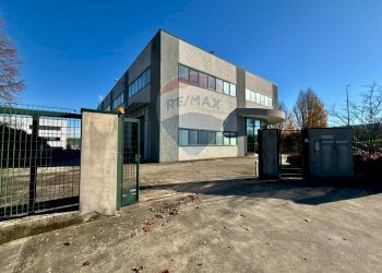 Casa all\'aperto - Capannone Via Vivaldi
 
2, Cadorago - foto 12