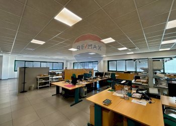 Ufficio - Capannone Via Vivaldi
 
2, Cadorago - foto 16