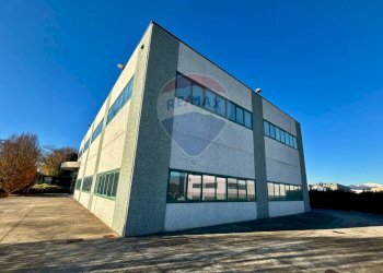 Edificio all\'aperto - Capannone Via Vivaldi
 
2, Cadorago - foto 25