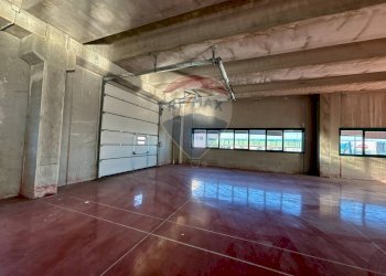 Parcheggio - Capannone Via Vivaldi
 
2, Cadorago - foto 31