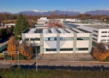 Edificio all\'aperto - Capannone Via Vivaldi
 
2, Cadorago - foto 34