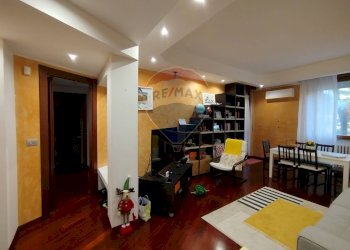 Sala da pranzo - Trilocale Don Lattuada
 
14, Rho - foto 1