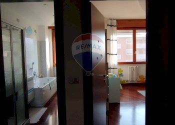 Hall / corridoio - Trilocale Don Lattuada
 
14, Rho - foto 17