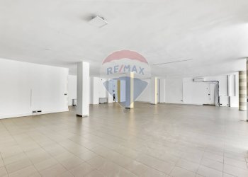 Stanza vuota - Ufficio Via Montello
 
16, Melzo - foto 1