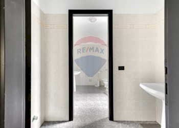 Bagno - Ufficio Via Montello
 
16, Melzo - foto 10