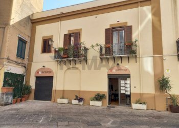 Edificio all\'aperto - Negozio via monteleone
 
44/46, Palermo - foto 9