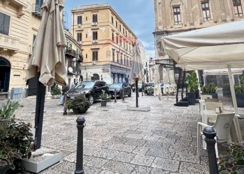 Edificio all\'aperto - Commercial Premises VIA MATERASSAI
 
37, Palermo - photo 9