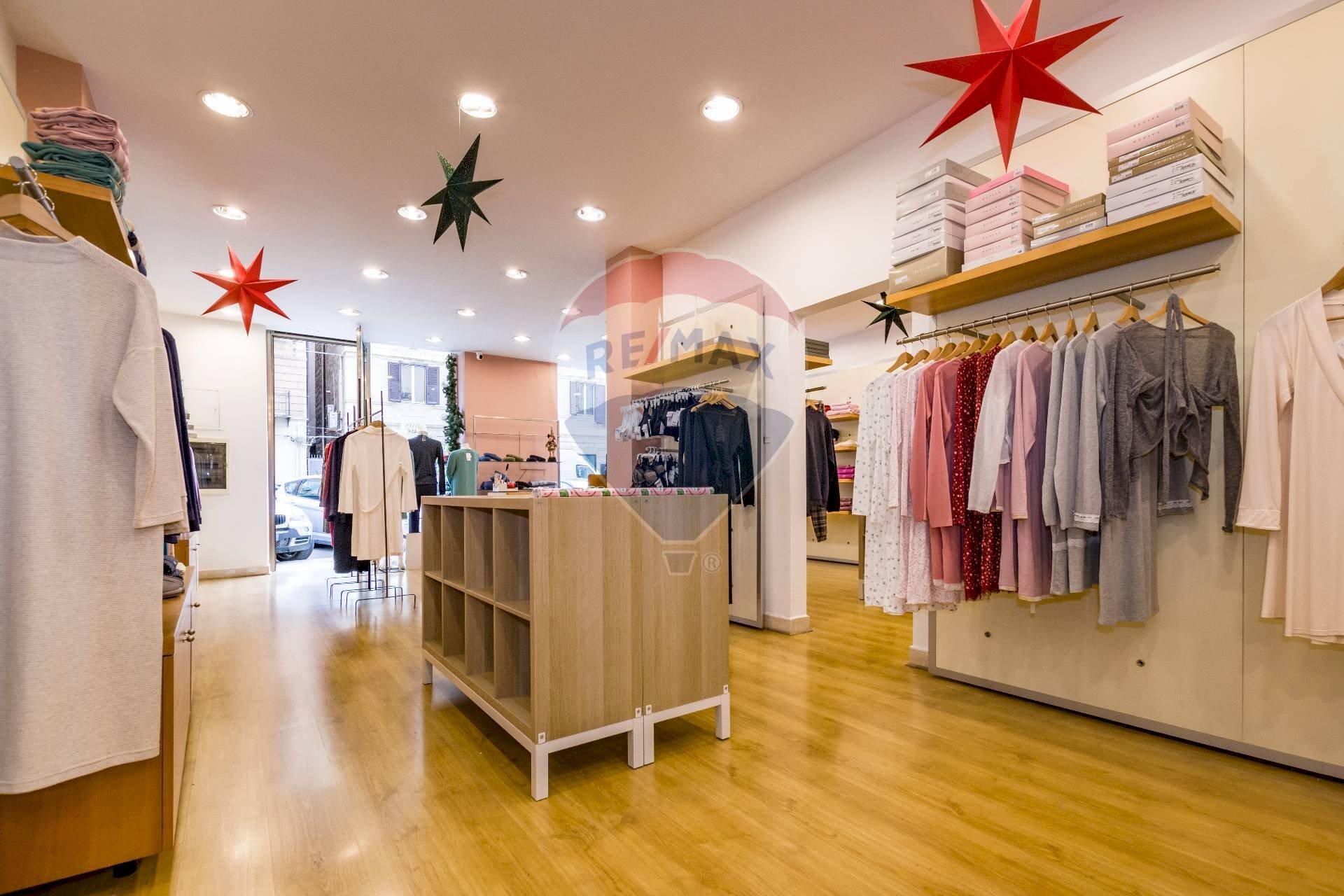 Cabina armadio - Negozio Via Francesco Paolo di Blasi
 
11/13, Palermo - foto 2