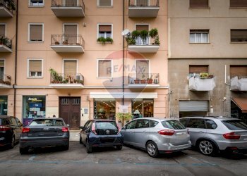 Edificio all\'aperto - Negozio Via Francesco Paolo di Blasi
 
11/13, Palermo - foto 9