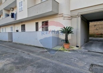 Edificio all\'aperto - Trilocale Via Campana
 
403, Quarto - foto 4