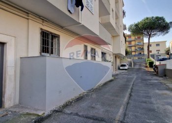 Edificio all\'aperto - Trilocale Via Campana
 
403, Quarto - foto 5