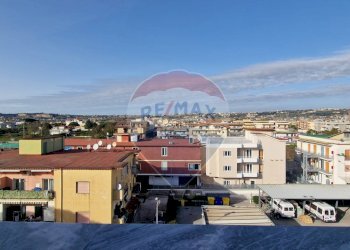 Edificio all\'aperto - Trilocale Via Campana
 
403, Quarto - foto 10