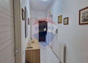 Hall / corridoio - Trilocale Via Campana
 
403, Quarto - foto 16