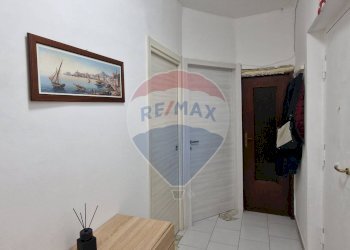 Hall / corridoio - Trilocale Via Campana
 
403, Quarto - foto 25