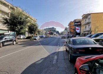 Edificio all\'aperto - Trilocale Via Campana
 
403, Quarto - foto 36