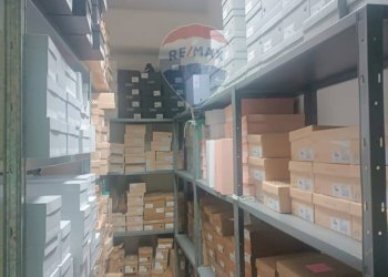 Dispensa di stoccaggio - Shop Corso Italia
 
21, Acireale - photo 7