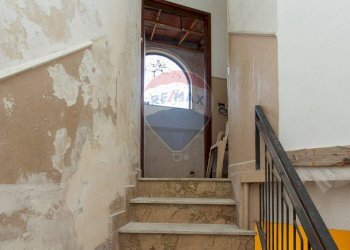 Scale - Trilocale via Nuova
 
20, Mascalucia - foto 10