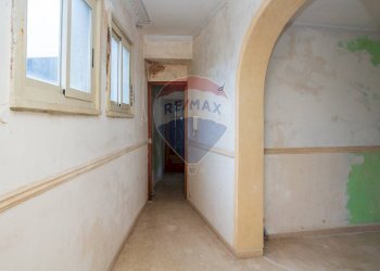 Hall / corridoio - Trilocale via Nuova
 
20, Mascalucia - foto 14