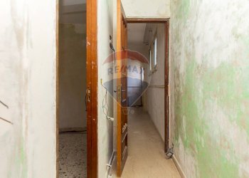 Hall / corridoio - Trilocale via Nuova
 
20, Mascalucia - foto 32