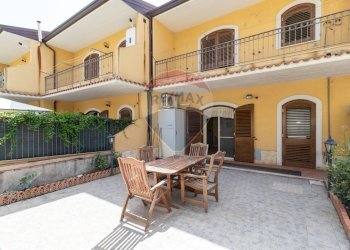 Terrazza - Villa a Schiera via san josè escrivà
 
1, Tremestieri Etneo - foto 11