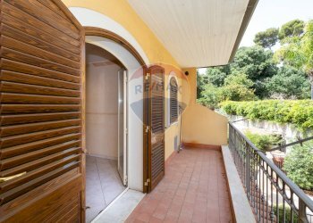 Balcone - Villa a Schiera via san josè escrivà
 
1, Tremestieri Etneo - foto 16