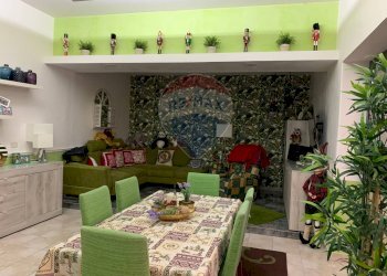 Sala da pranzo - Hotel Via della Quercia
 
7, Nicolosi - foto 11