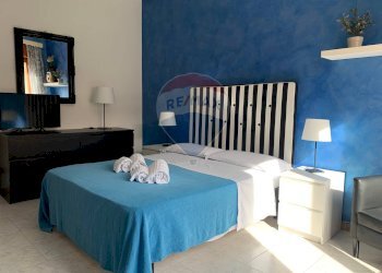 Camera / camera da letto - Hotel Via della Quercia
 
7, Nicolosi - foto 21