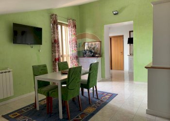 Sala da pranzo - Hotel Via della Quercia
 
7, Nicolosi - foto 41