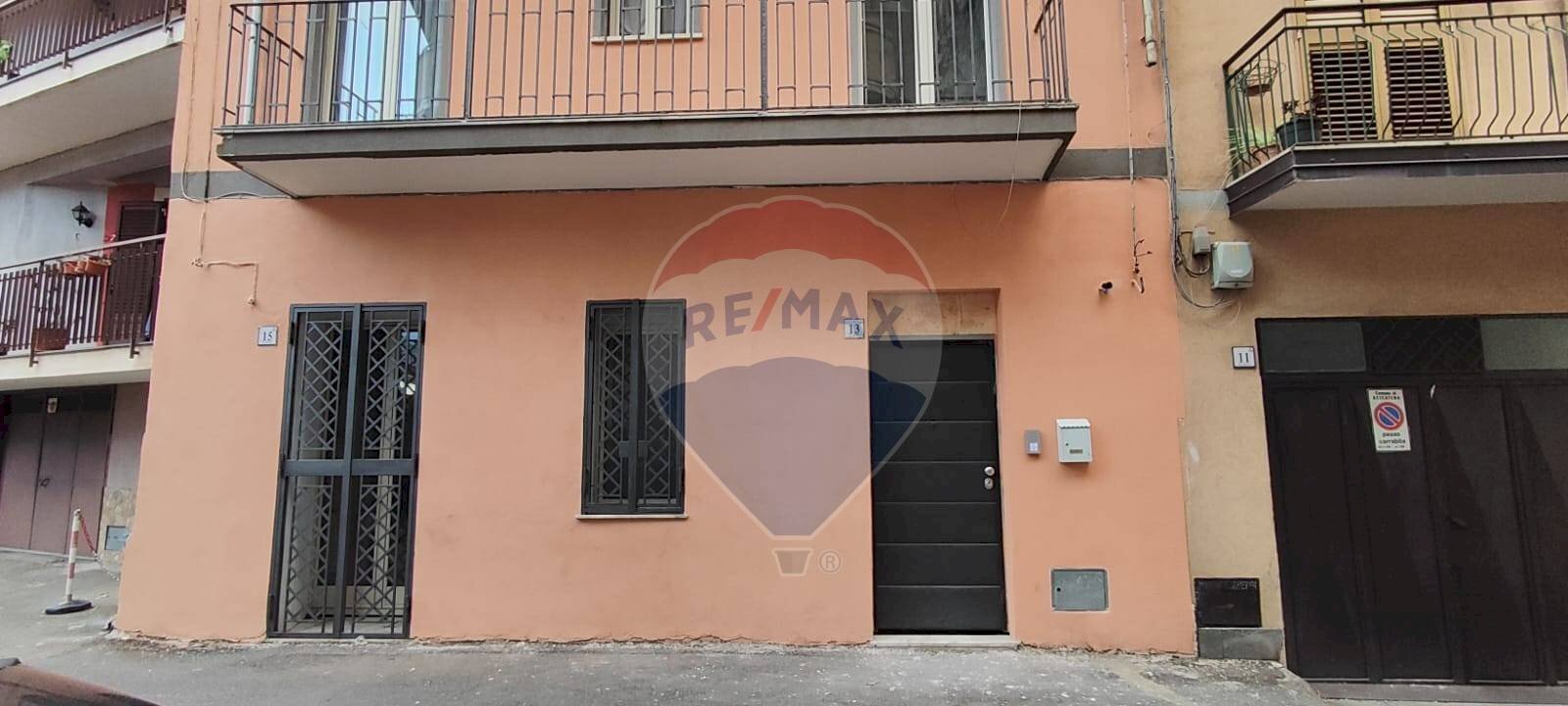 Edificio all\'aperto - Non-buildable land Via Spoto
 
13, Aci Catena - photo 2