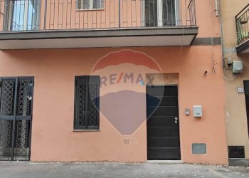 Edificio all\'aperto - Terreno non edificabile Via Spoto
 
13, Aci Catena - foto 1