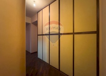 Armadio a muro / corridoio - Apartment Giuseppe La Farina
 
141, Messina - photo 10