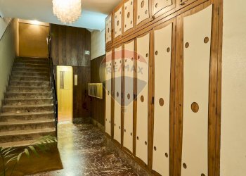 Scale condominiali - Apartment Giuseppe La Farina
 
141, Messina - photo 19