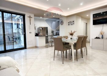 Sala da pranzo - Casa indipendente via porto salvo
 
41, Acireale - foto 6