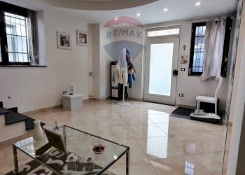 Soggiorno - Casa indipendente via porto salvo
 
41, Acireale - foto 9