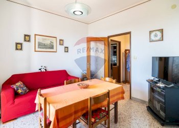 Sala da pranzo - Quadrilocale Via Don Giovanni Minzoni
 
6, Catania - foto 1