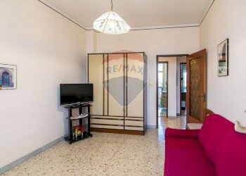 Soggiorno - Quadrilocale Via Don Giovanni Minzoni
 
6, Catania - foto 6