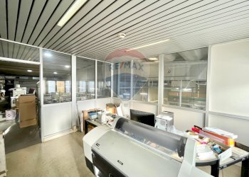 Ufficio sul soppalco - Capannone VIA GIUSEPPE DI VITTORIO
 
19, Firenze - foto 12