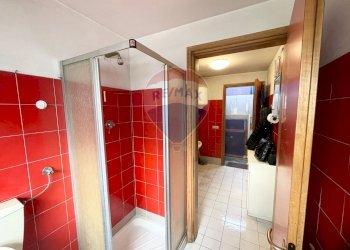 Bagno - Capannone VIA GIUSEPPE DI VITTORIO
 
19, Firenze - foto 23