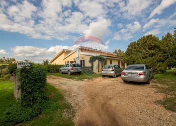 Ingresso carrabile - Hotel Via Agamennone
17, Siracusa - foto 26