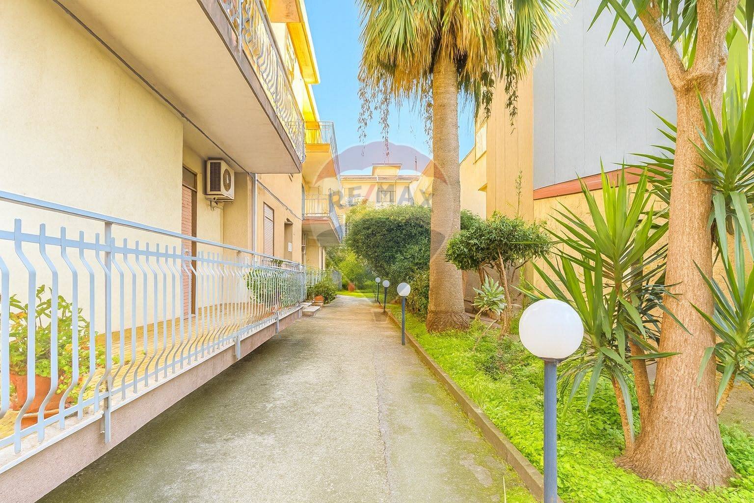 Giardino - Appartamento Via Etna
 
132, Riposto - foto 2