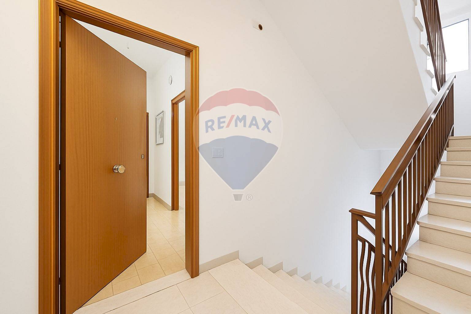 Scale - Appartamento Via Etna
 
132, Riposto - foto 3