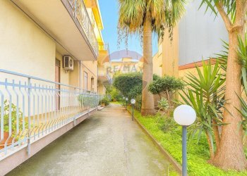 Giardino - Appartamento Via Etna
 
132, Riposto - foto 2