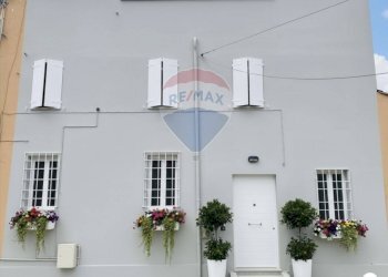 Casa all\'aperto - Casa semi indipendente Via Argine Po
 
114, San Benedetto Po - foto 1